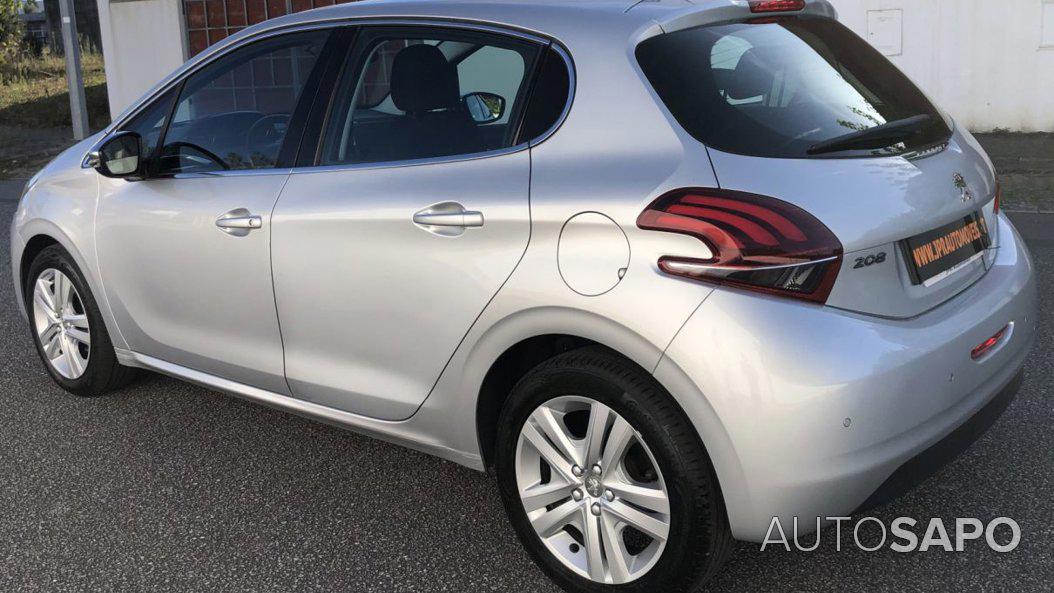 Peugeot 208 1.2 PureTech Allure de 2018