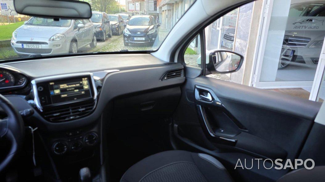 Peugeot 208 1.2 PureTech Active de 2015