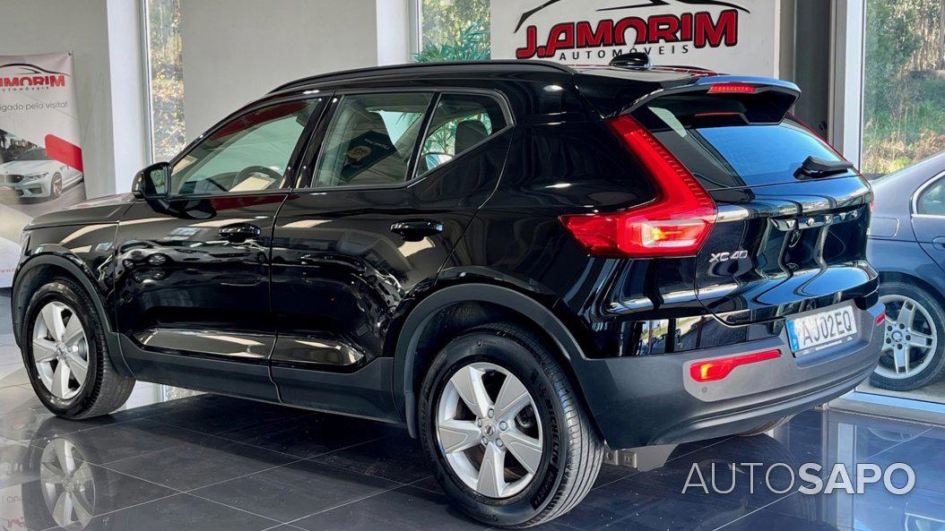 Volvo XC40 1.5 T2 Momentum Core de 2021