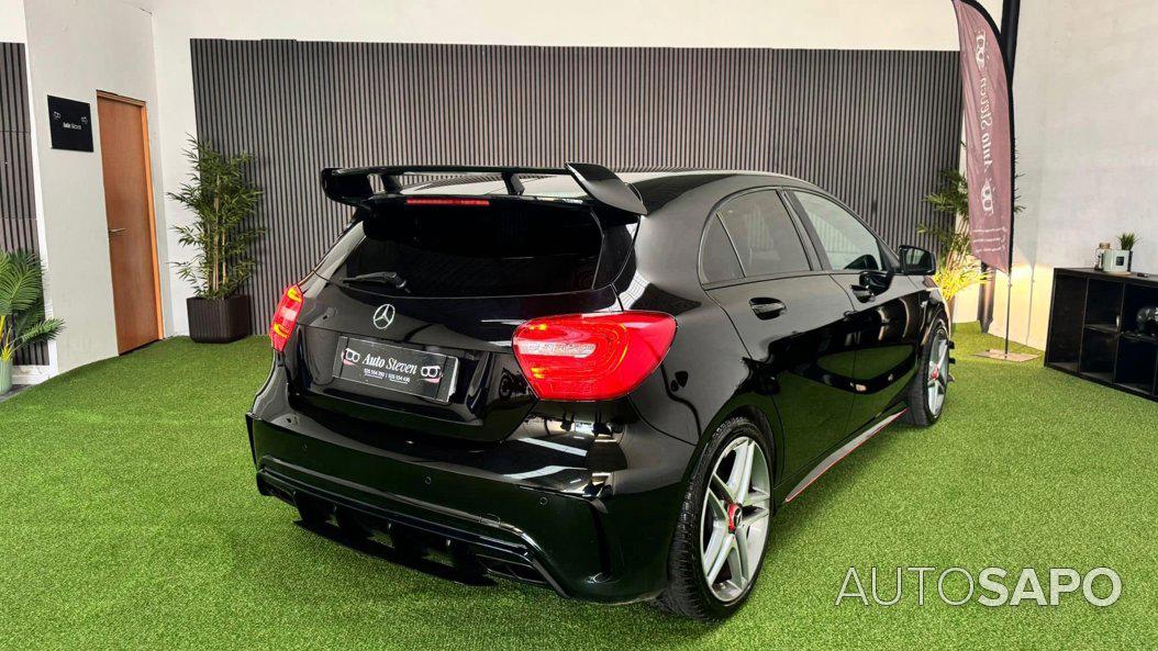 Mercedes-Benz Classe A 45 AMG 4Matic de 2015