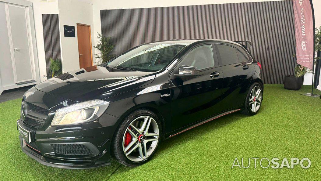 Mercedes-Benz Classe A 45 AMG 4Matic de 2015