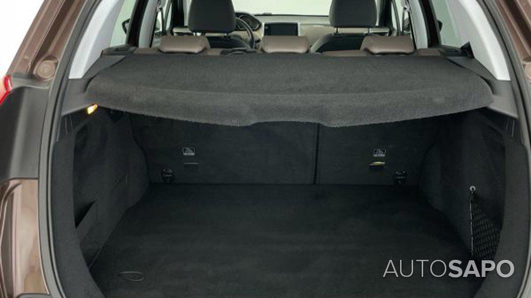 Peugeot 2008 1.2 PureTech Allure de 2015