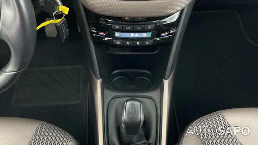 Peugeot 2008 1.2 PureTech Allure de 2015