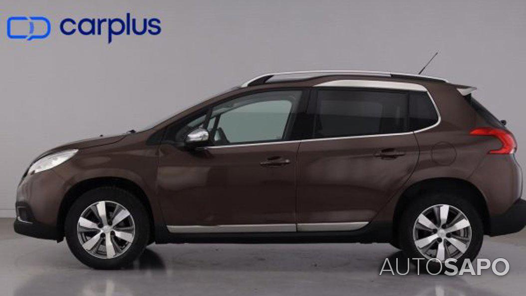 Peugeot 2008 1.2 PureTech Allure de 2015