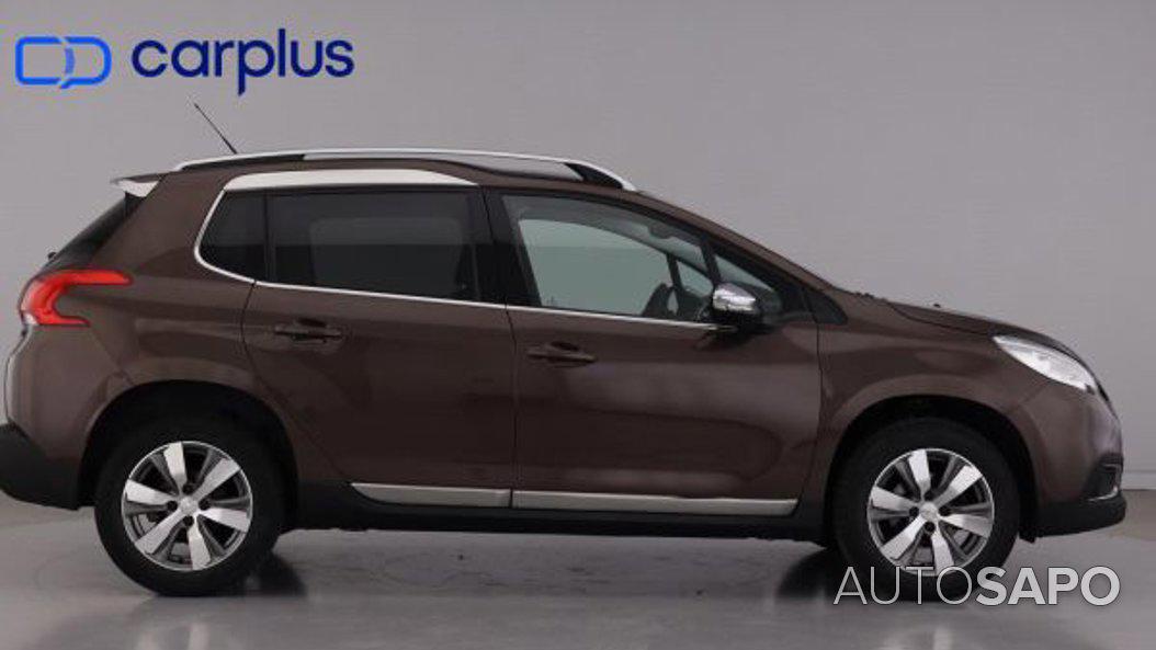 Peugeot 2008 1.2 PureTech Allure de 2015