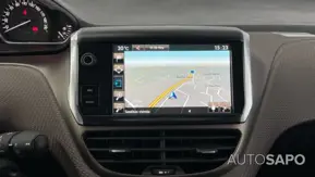 Peugeot 2008 1.2 PureTech Allure de 2015