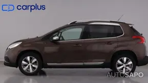 Peugeot 2008 1.2 PureTech Allure de 2015