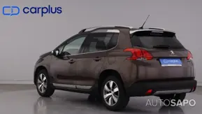 Peugeot 2008 1.2 PureTech Allure de 2015