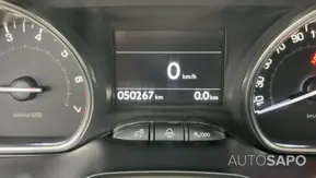 Peugeot 2008 1.2 PureTech Allure de 2015