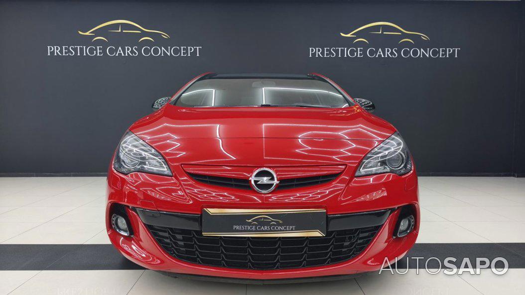 Opel Astra 2.0 CDTi BiTurbo Start/Stop de 2012