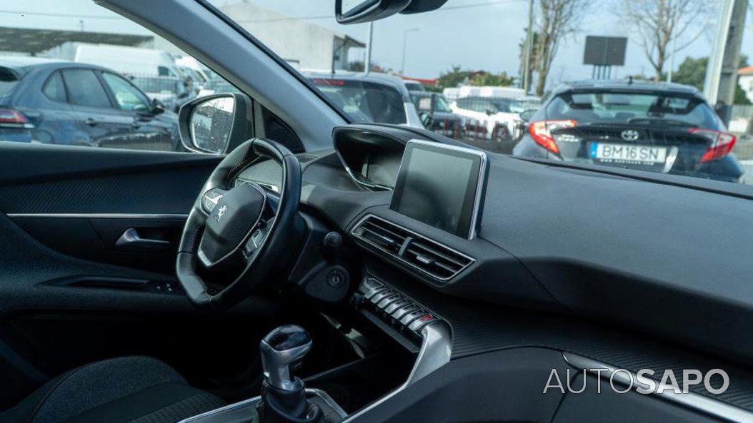 Peugeot 3008 1.5 BlueHDi Style de 2020