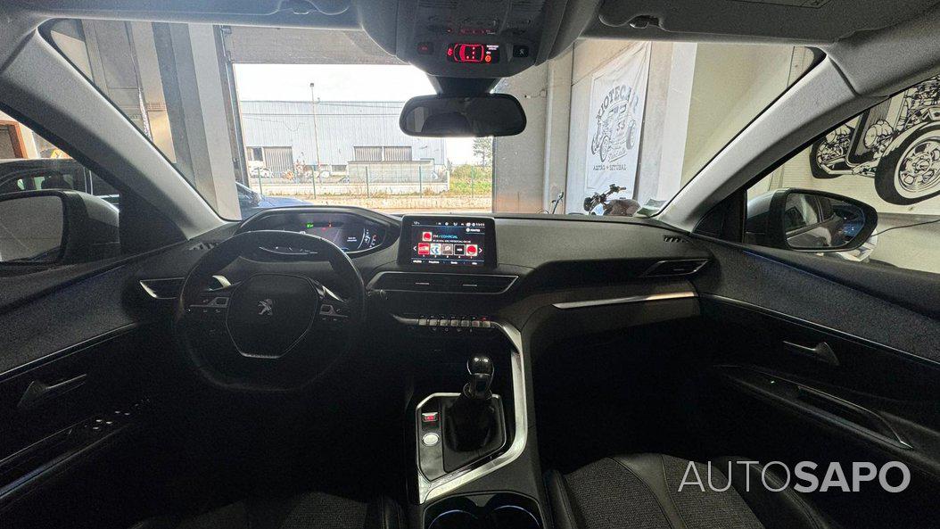 Peugeot 3008 1.6 BlueHDi Allure de 2017