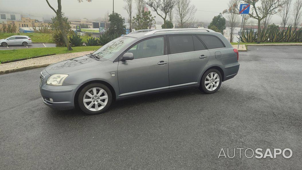 Toyota Avensis 2.0 D-4D Exclusive de 2003