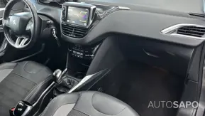 Peugeot 2008 1.2 PureTech Allure de 2014