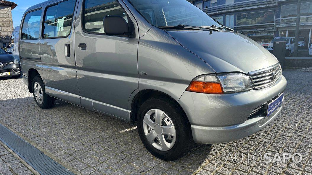 Toyota Hiace de 2004