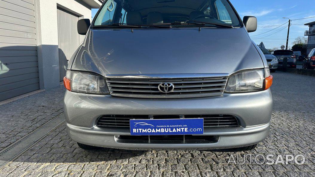 Toyota Hiace de 2004