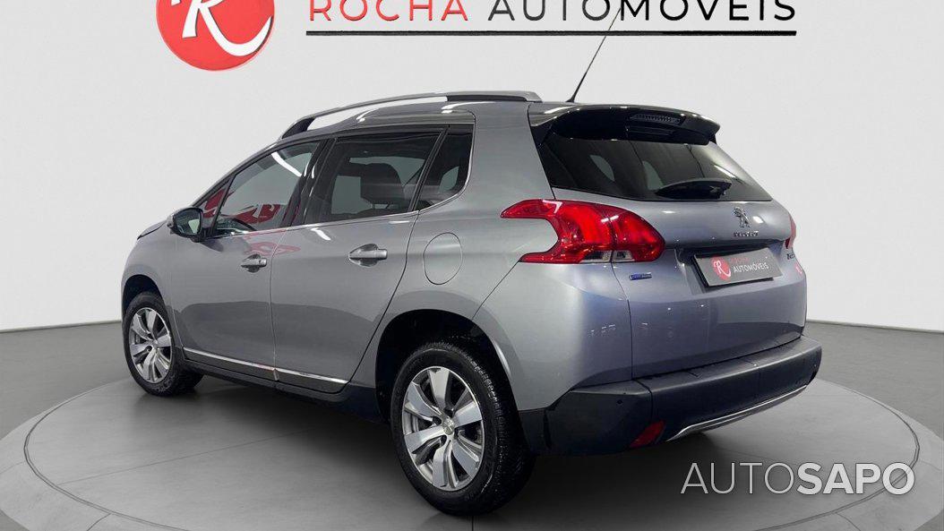 Peugeot 2008 1.2 PureTech Allure EAT6 de 2015