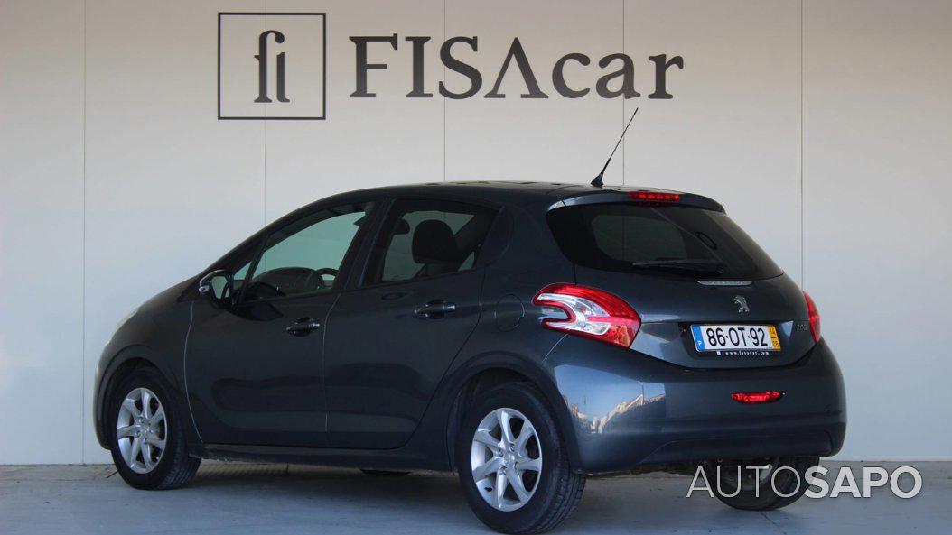 Peugeot 208 de 2014