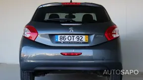 Peugeot 208 de 2014