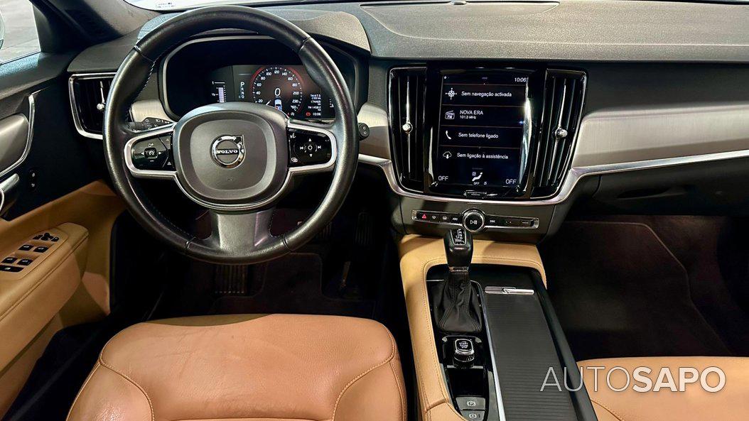 Volvo V90 2.0 D4 Momentum Geartronic de 2017