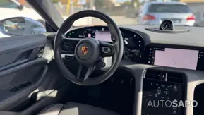 Porsche Taycan Turbo de 2020