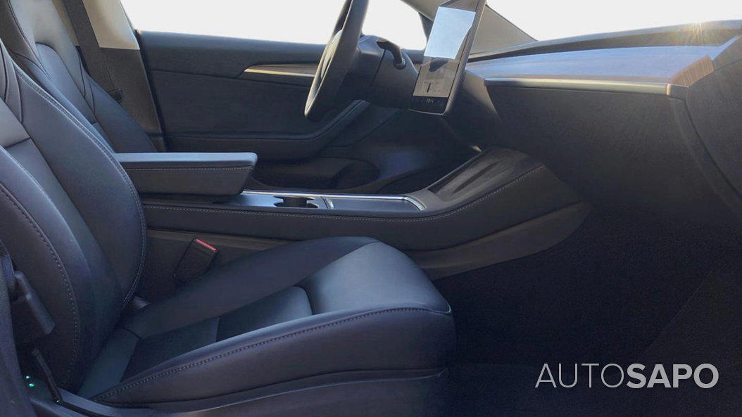 Tesla Model 3 Standard Range Plus RWD de 2023