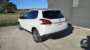 Peugeot 2008 1.2 PureTech Style EAT6 de 2017