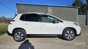 Peugeot 2008 1.2 PureTech Style EAT6 de 2017