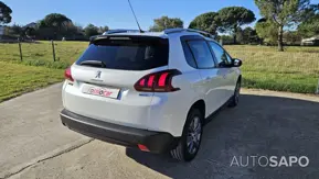 Peugeot 2008 1.2 PureTech Style EAT6 de 2017