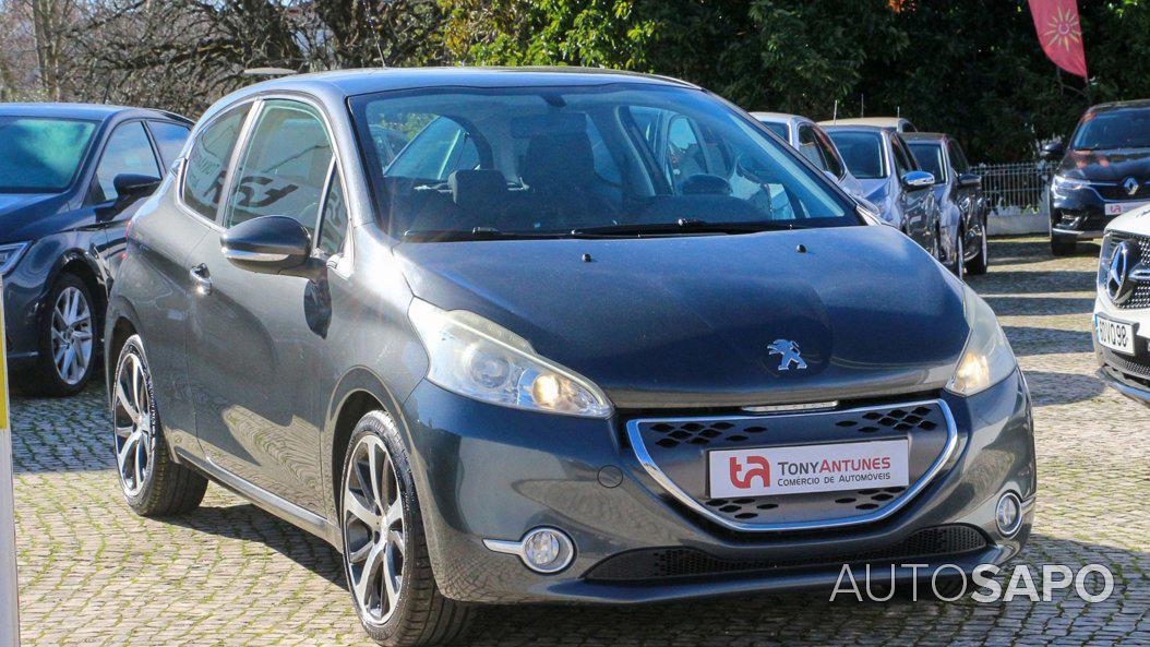 Peugeot 208 de 2012