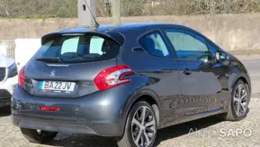 Peugeot 208 de 2012