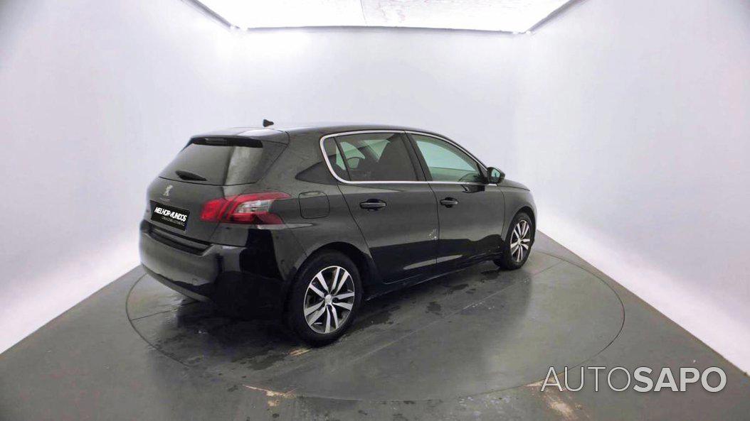 Peugeot 308 1.2 PureTech Allure Pack EAT8 de 2020