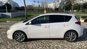 Toyota Auris 1.8 HSD Comfort+J17 de 2014