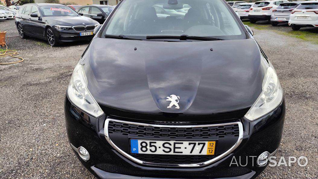 Peugeot 208 de 2012