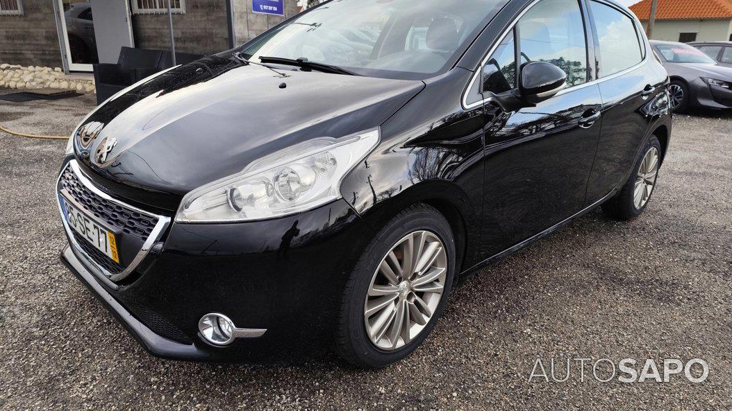 Peugeot 208 de 2012