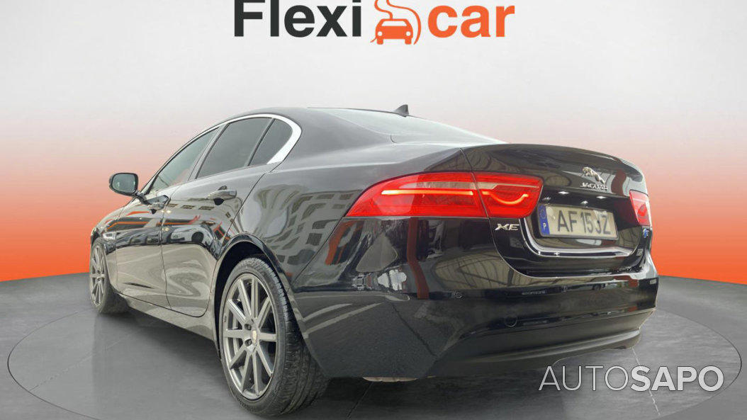 Jaguar XE de 2015