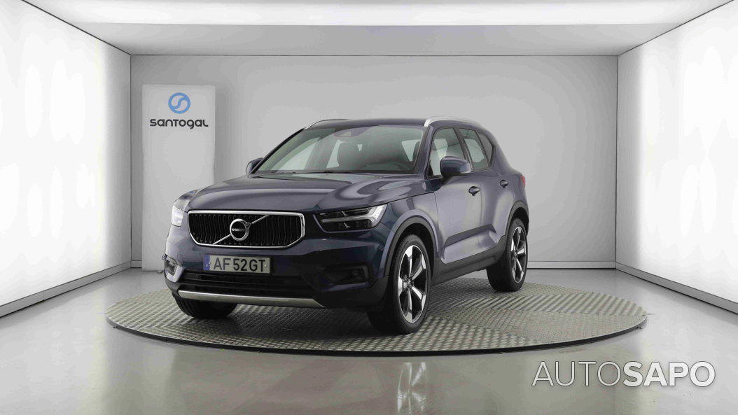 Volvo XC40 2.0 B4 Momentum Plus de 2021