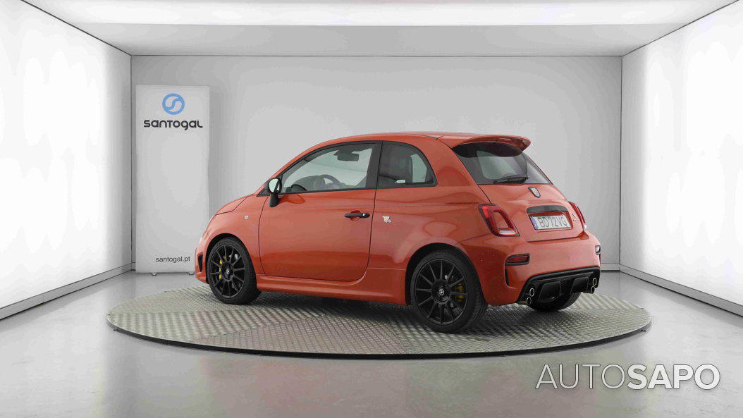 Abarth 695 de 2023