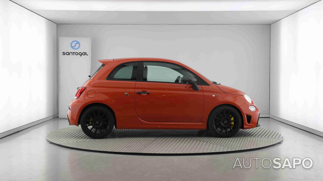 Abarth 695 de 2023