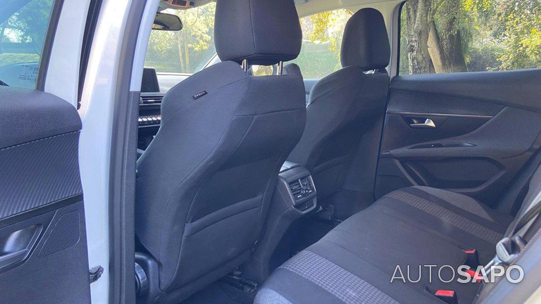 Peugeot 3008 1.5 BlueHDi Active Pack de 2020