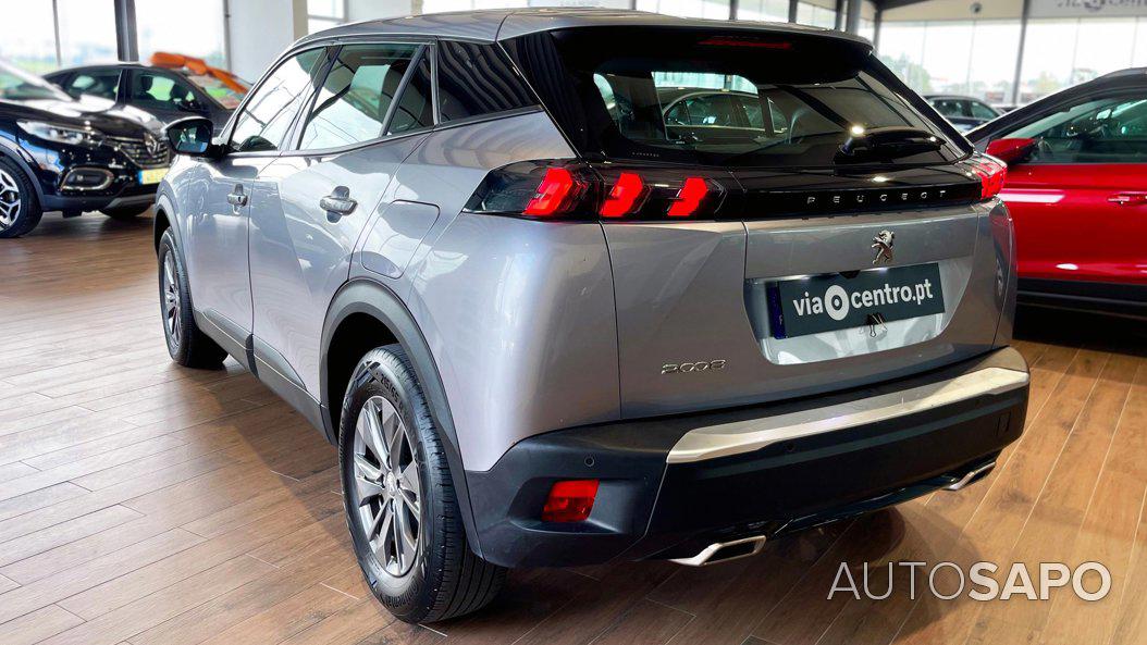 Peugeot 2008 1.2 PureTech Active EAT8 de 2020