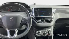 Peugeot 2008 1.2 PureTech Style de 2018