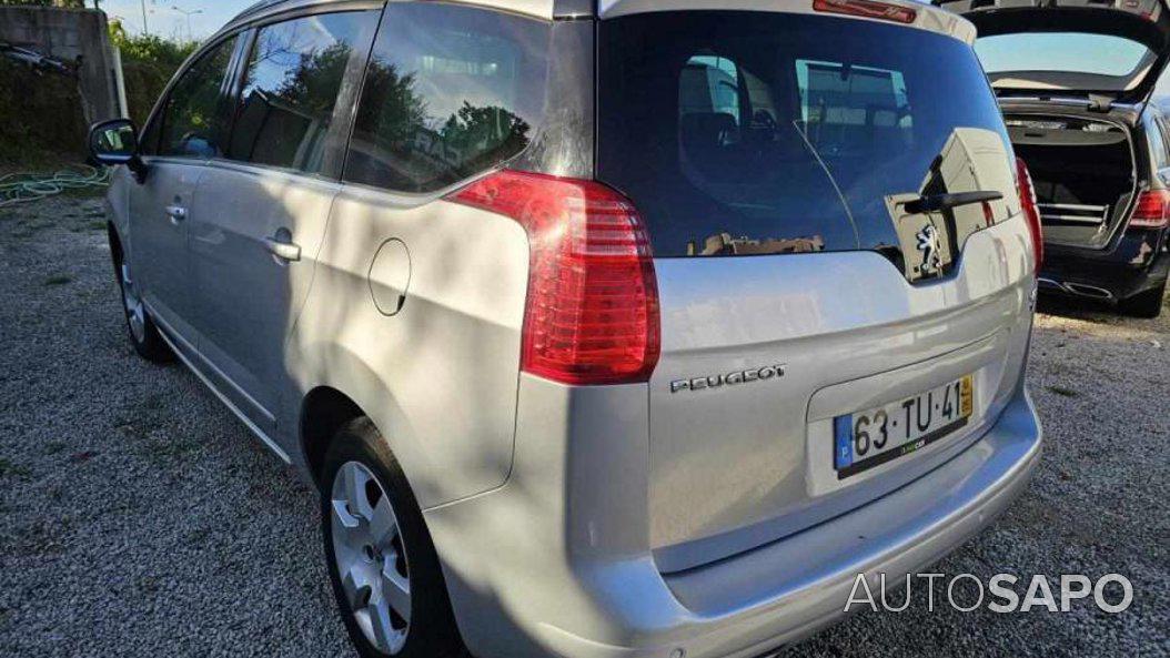 Peugeot 5008 1.6 HDi 7L Allure de 2013