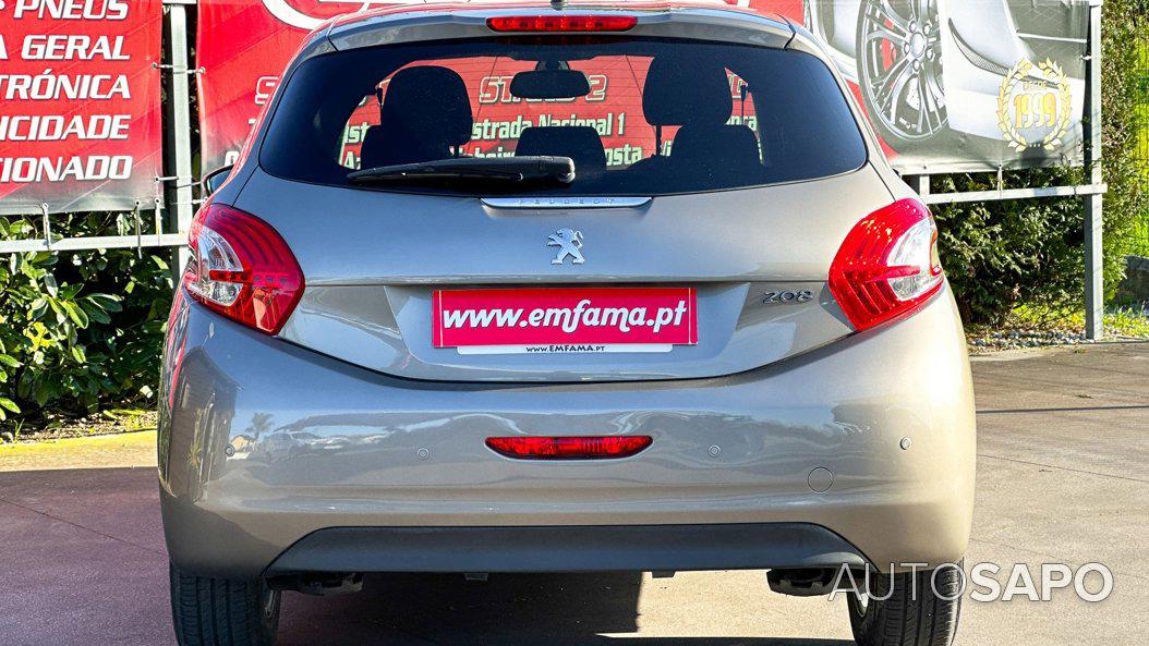 Peugeot 208 de 2012