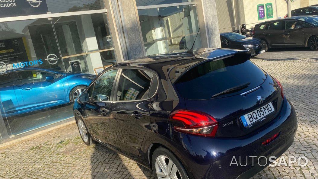 Peugeot 208 1.2 PureTech Life Signature de 2019