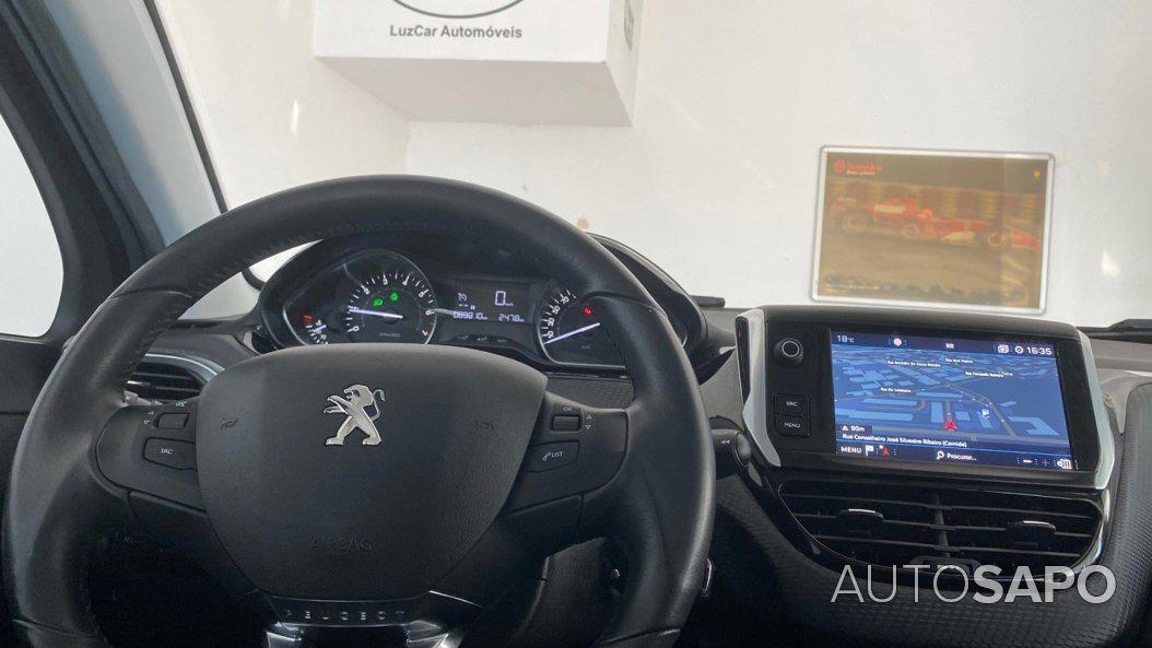 Peugeot 208 1.2 PureTech Life Signature de 2019