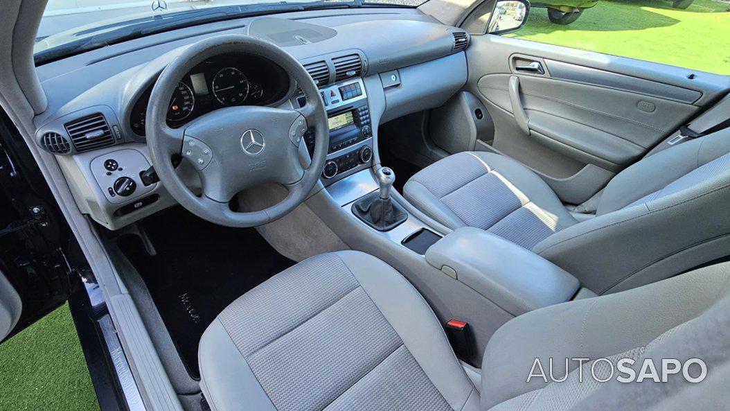 Mercedes-Benz Classe C 220 CDi Avantgarde de 2004