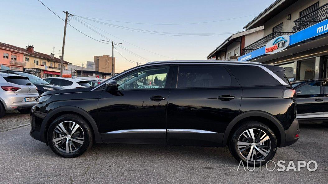 Peugeot 5008 de 2022