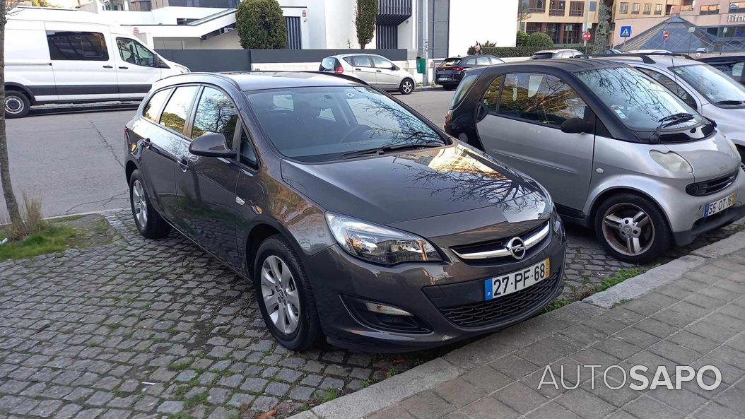 Opel Astra 1.4 Enjoy S/S J16 de 2014