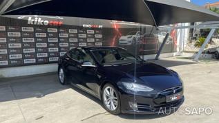 Tesla Model S 85D de 2015